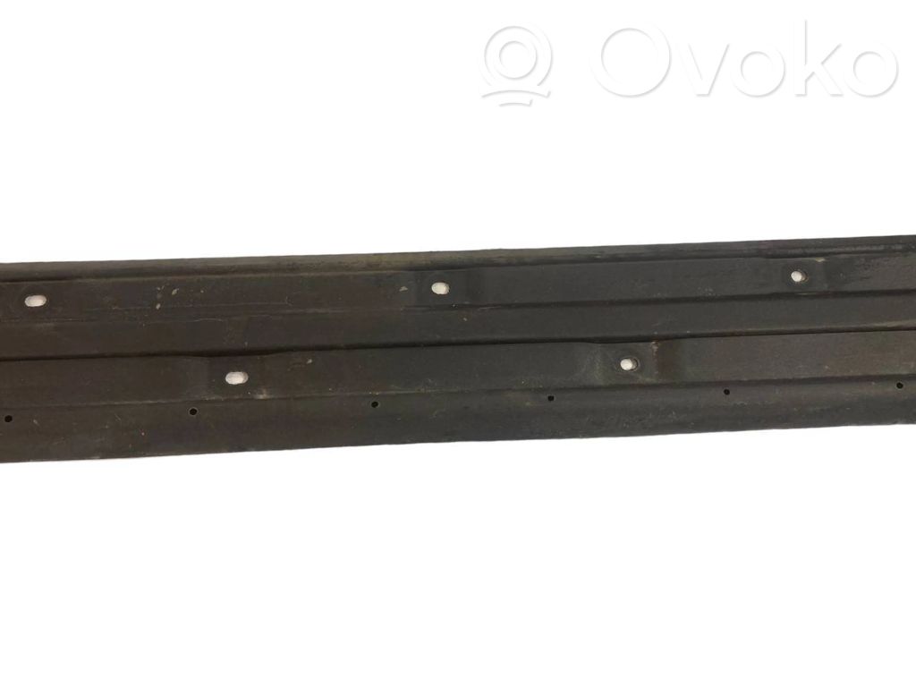 Side underbody protection