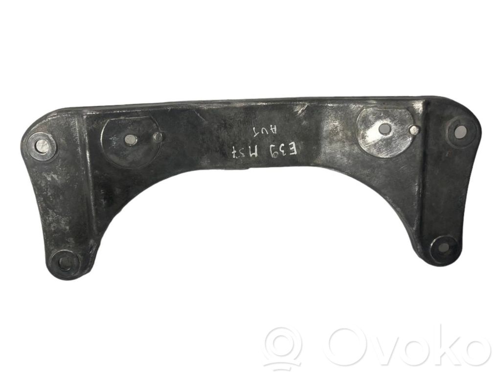 Transmission mounting bracket