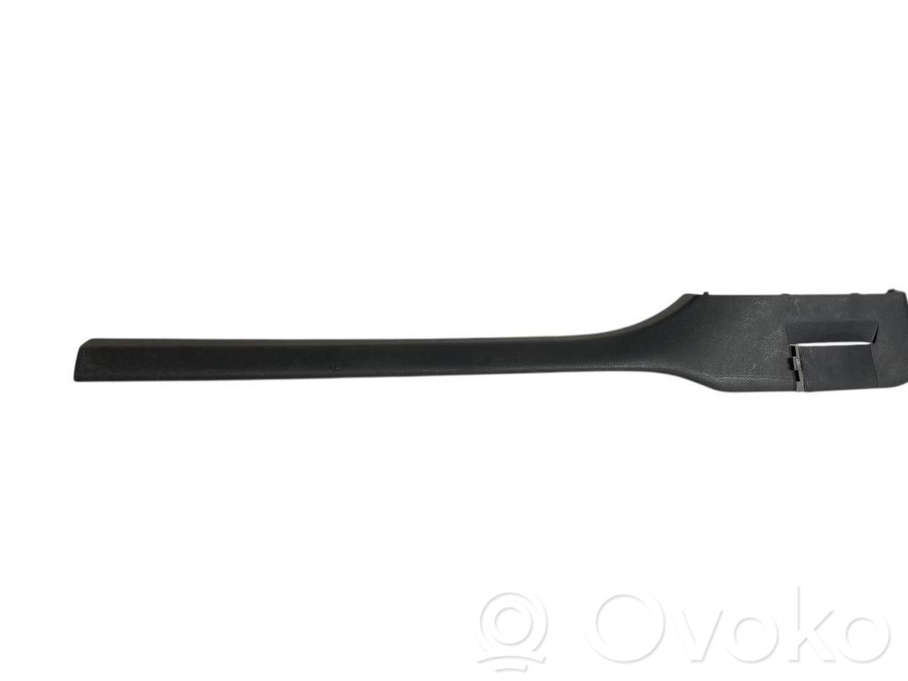 Priekšējā sliekšņa dekoratīvā apdare (iekšējā)