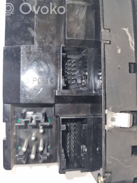 Power window switch