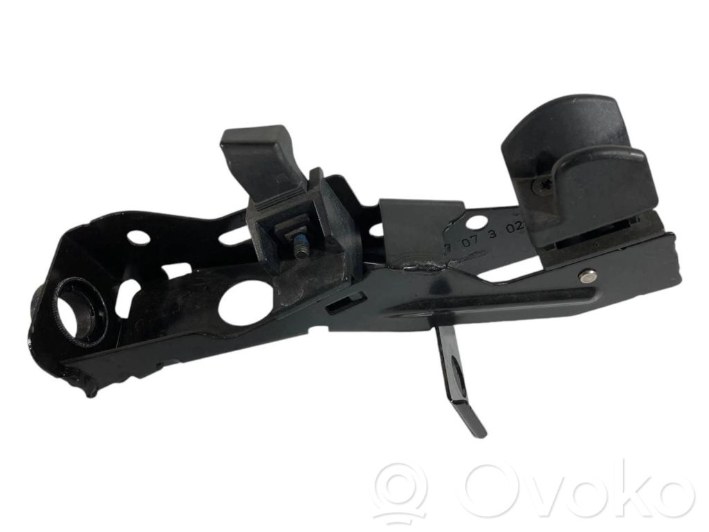 Roof lock