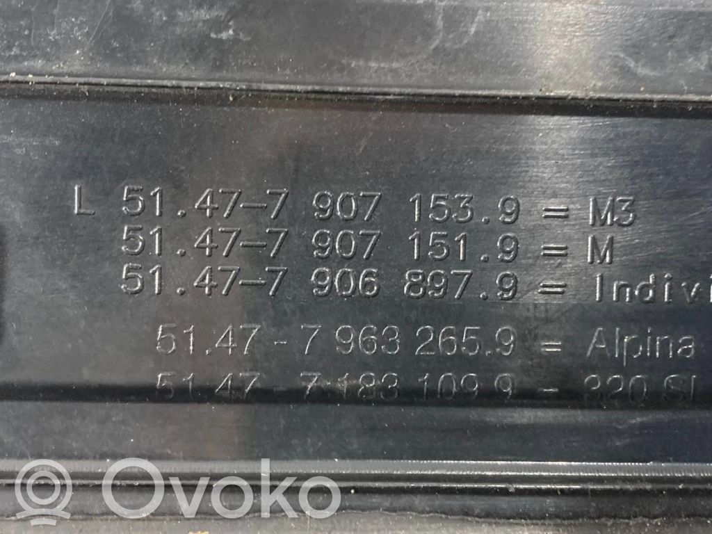 Priekšējā sliekšņa dekoratīvā apdare (iekšējā)