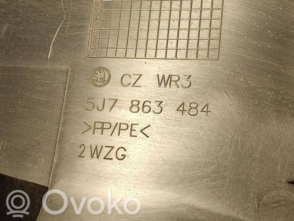 Cita veida salona detaļa