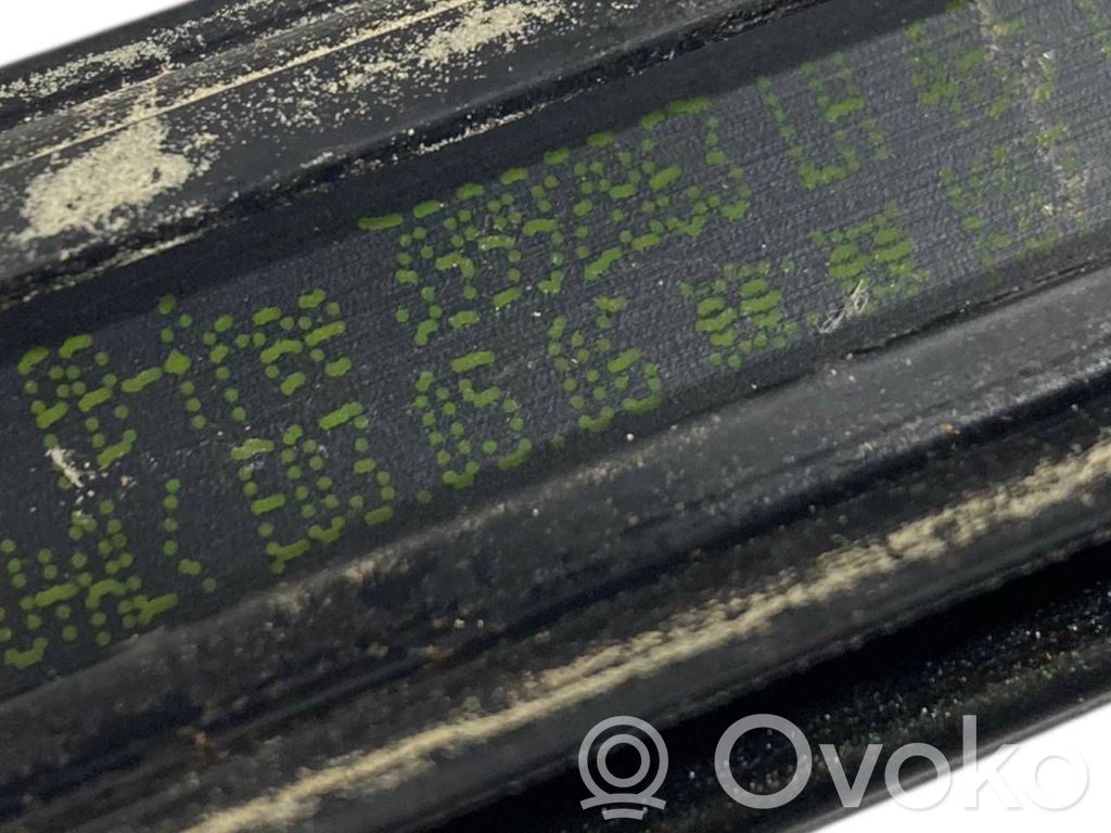 Aizmugurē durvju dekoratīvā apdare (moldings)