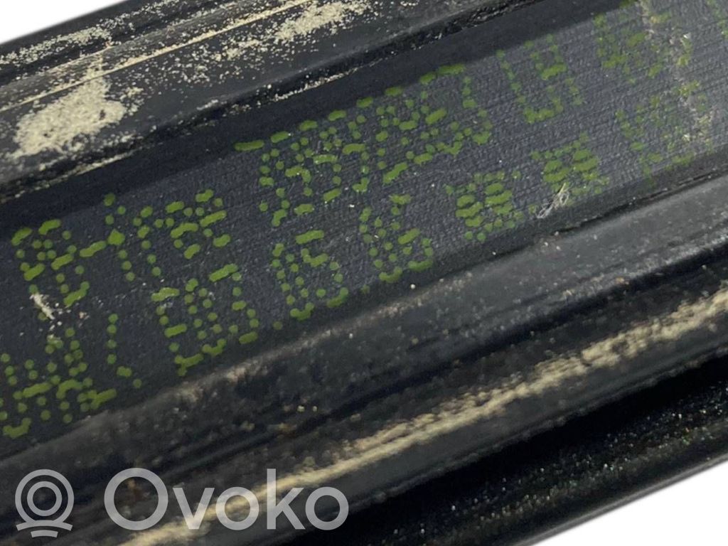 Aizmugurē durvju dekoratīvā apdare (moldings)