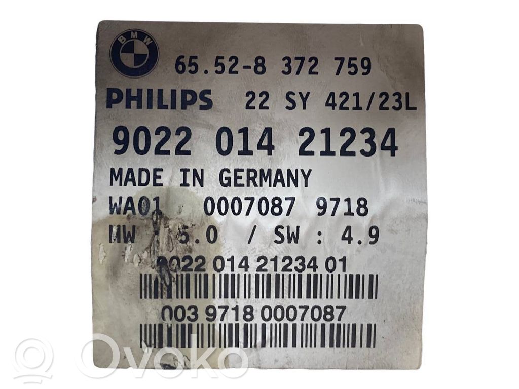 Radio / CD/DVD atskaņotājs / navigācija