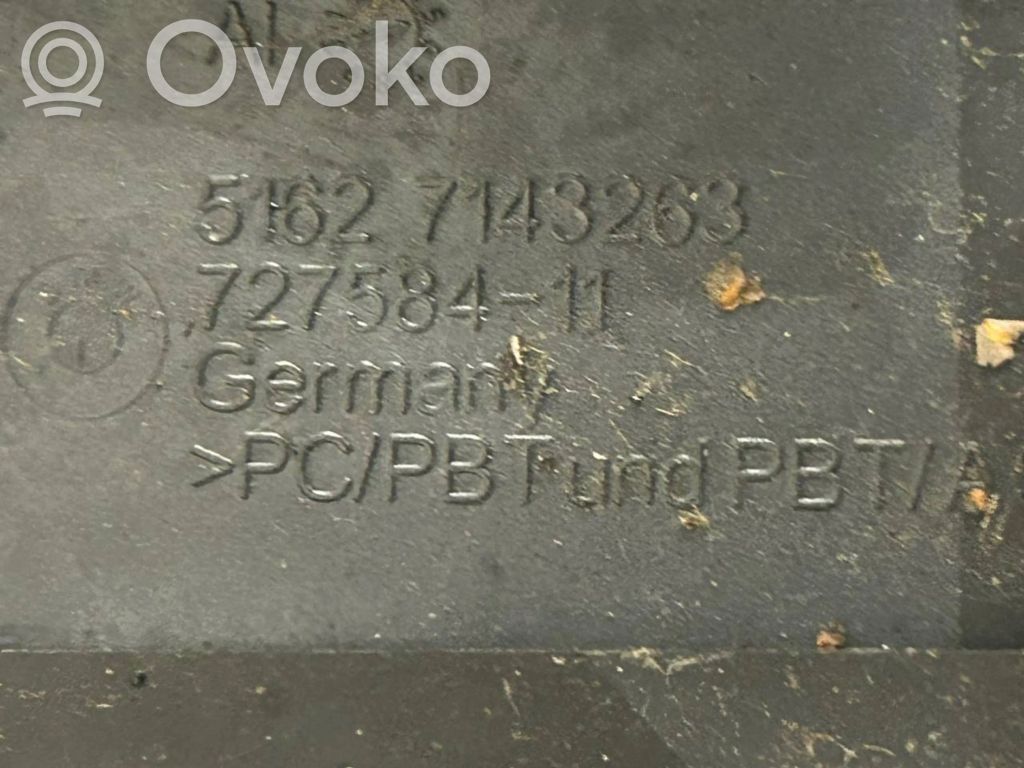 Spoilera aizmugurējais vāks