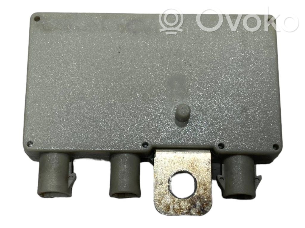 Antenna amplifier
