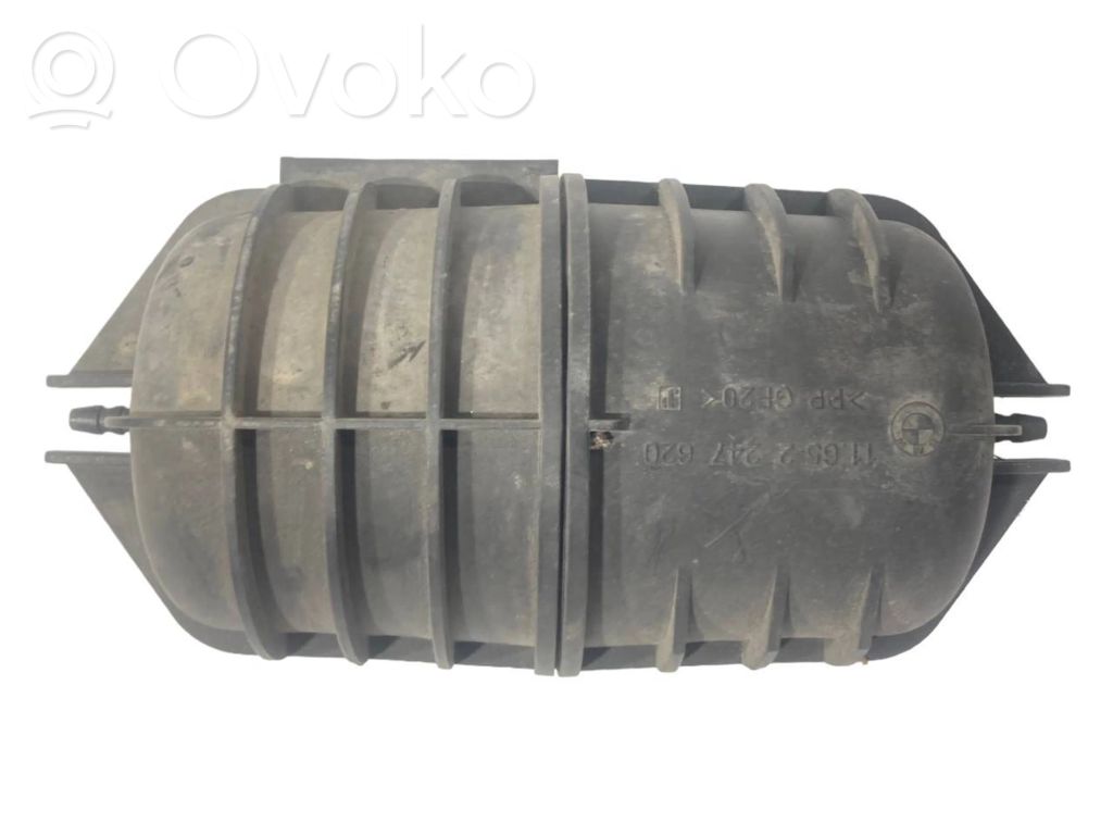 Vacuum air tank