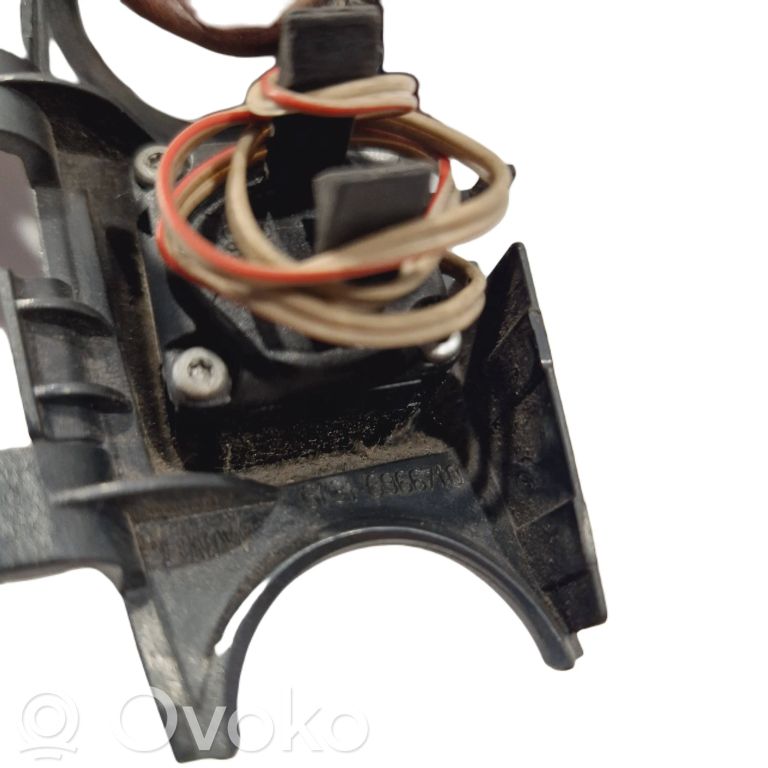 Steering wheel height control switch