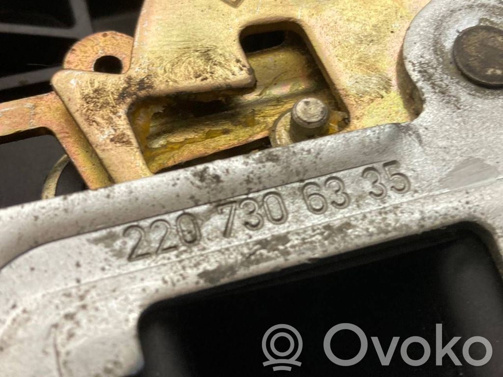 Aizmugurē slēdzene