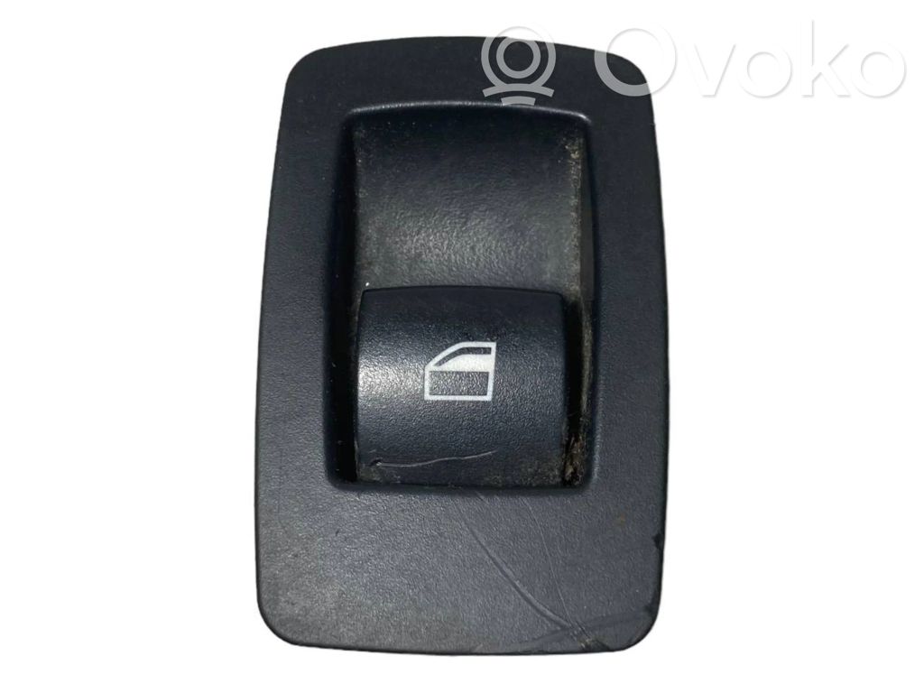 Power window switch