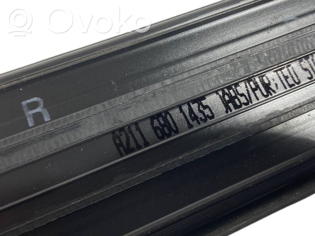 Priekšējā sliekšņa dekoratīvā apdare (iekšējā)