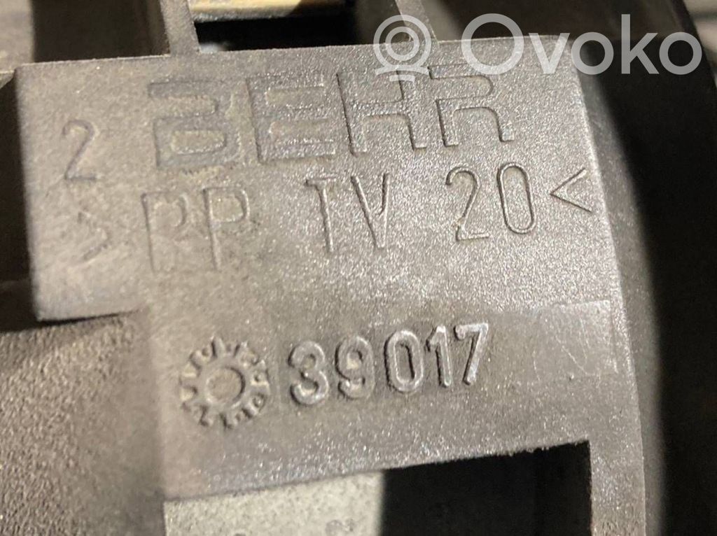 Mazā radiatora ventilators