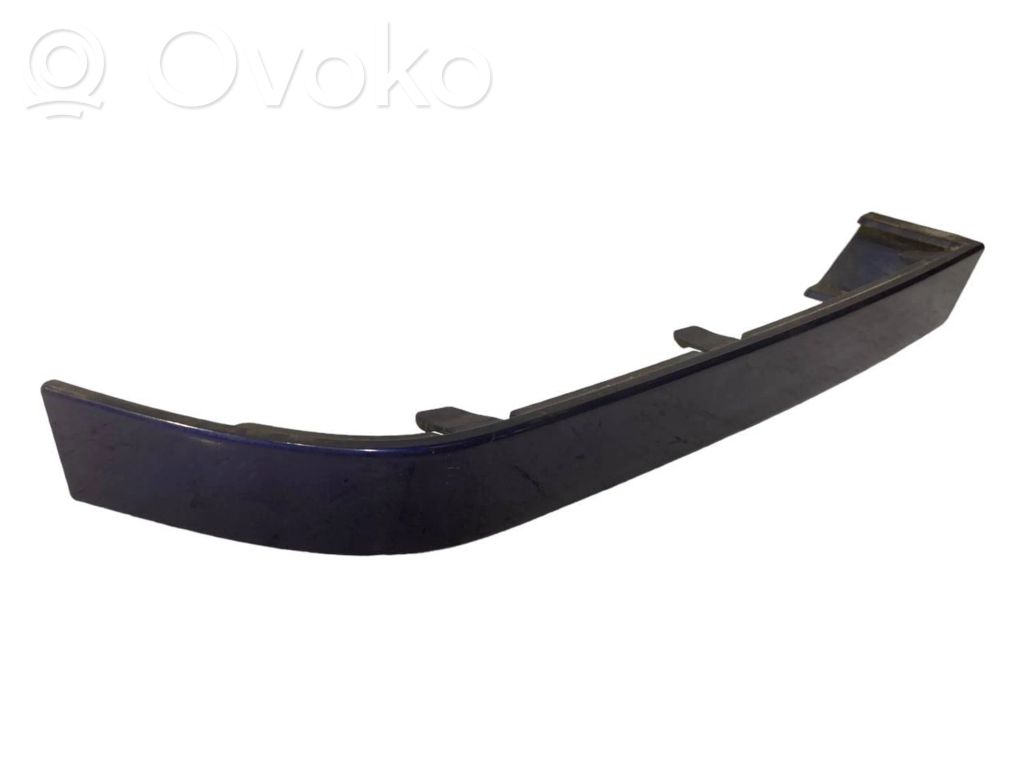Taillight trim