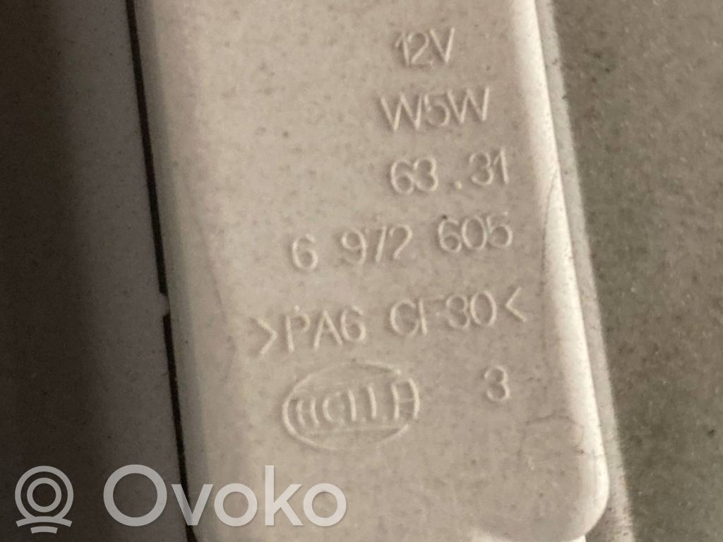 (D) отделка стойки (верхняя)