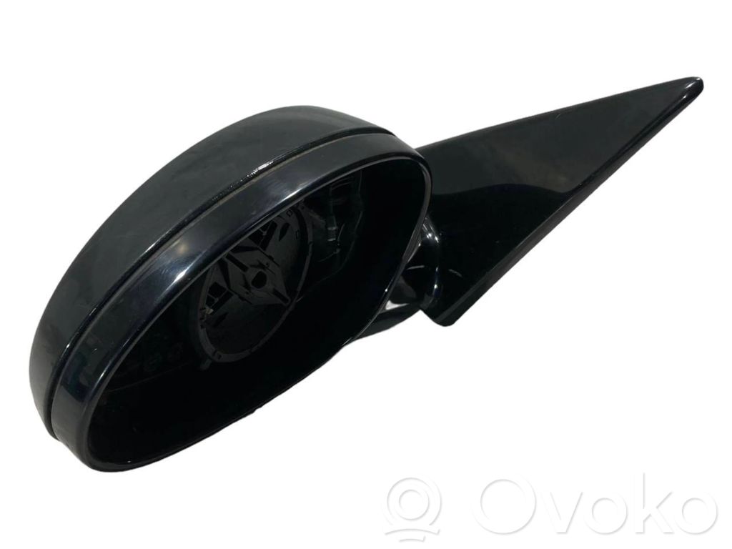 Mirror (electrically controlled)