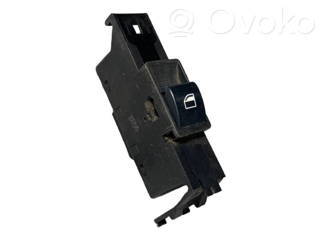 Power window switch