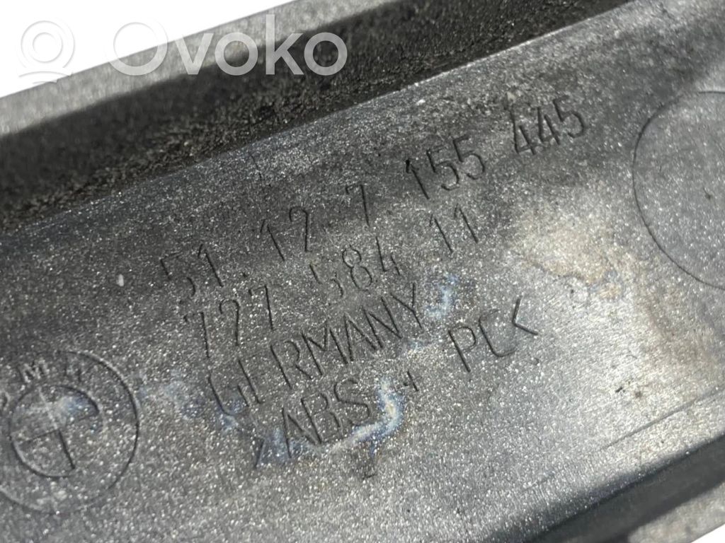 Aizmugurējā luktura dekoratīvā apdare