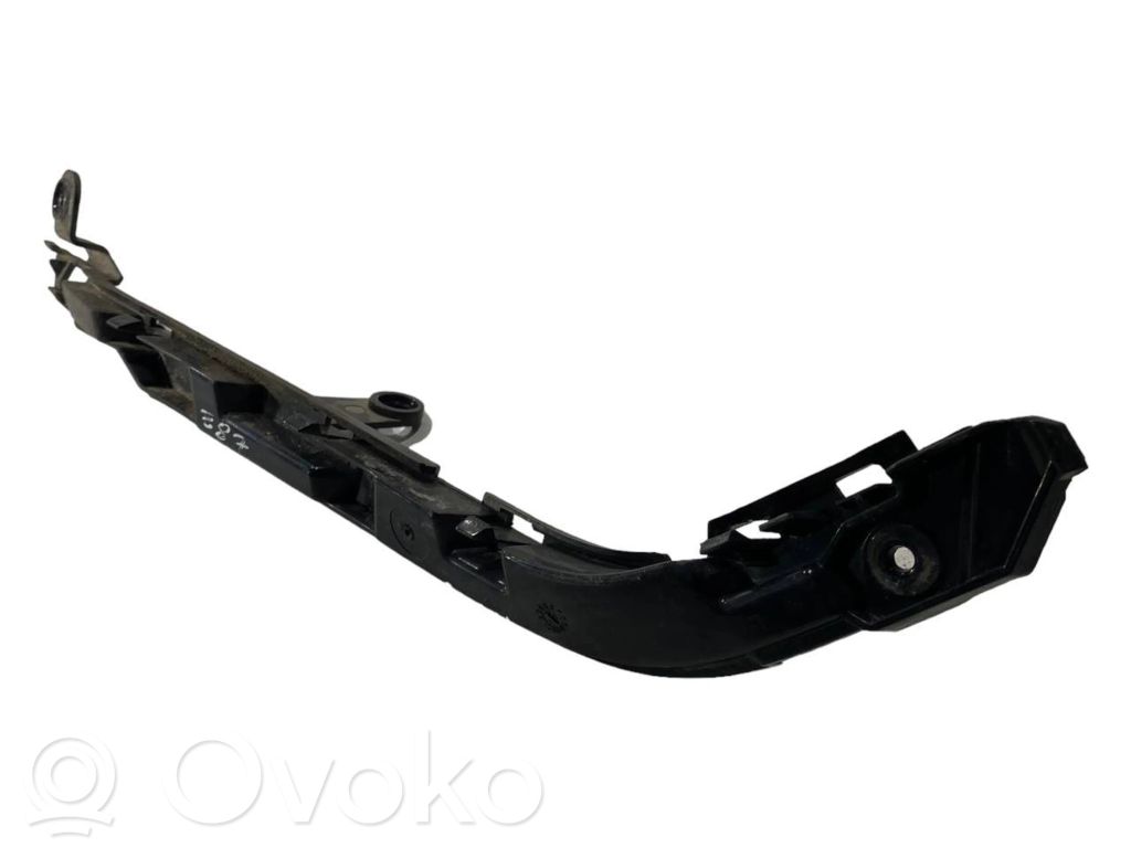 Rear bumper mounting bracket