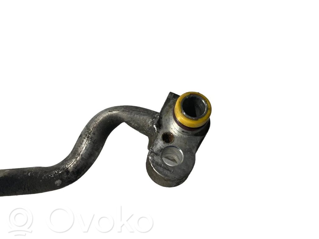 Air conditioner pipe(s) / hose(s)