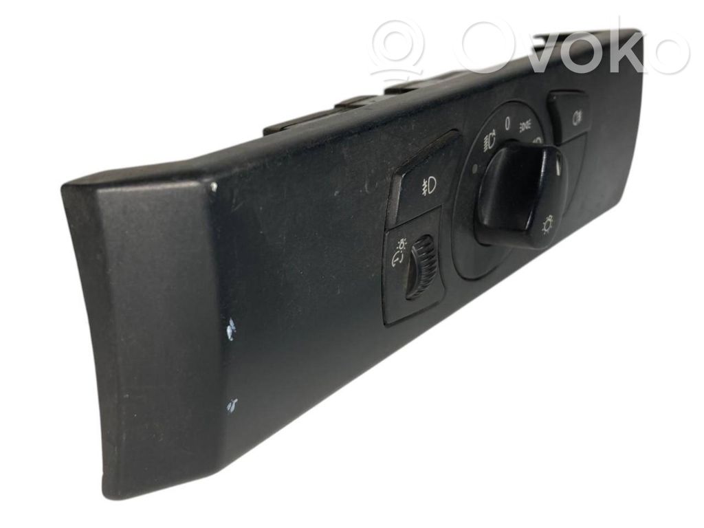 Headlight switch