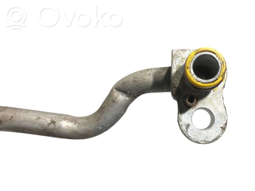 Air conditioner pipe(s) / hose(s)