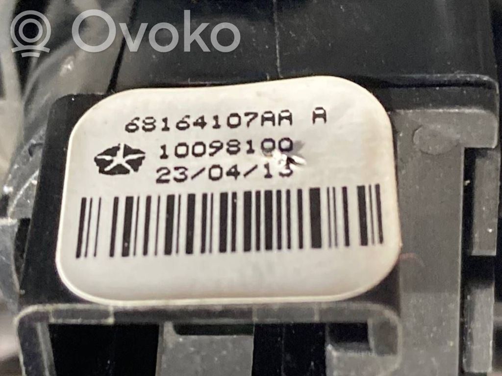 Paneļa dekoratīvās apdares vairogs (apakšējais)