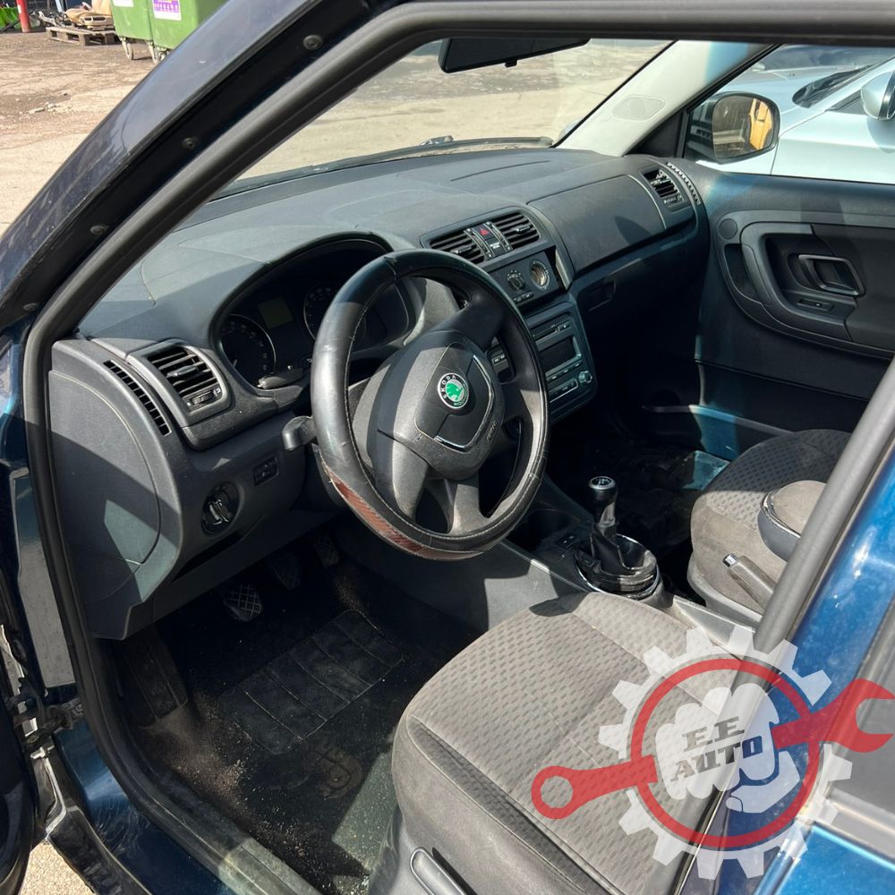 Skoda Fabia 2012 запасные части