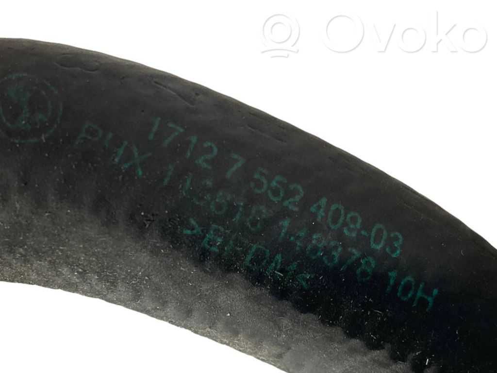 Caurulīte (-es) / šļūtene (-es)