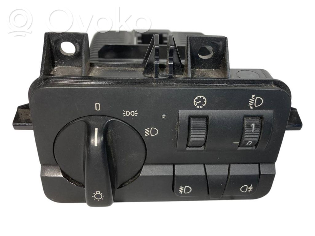 Headlight switch