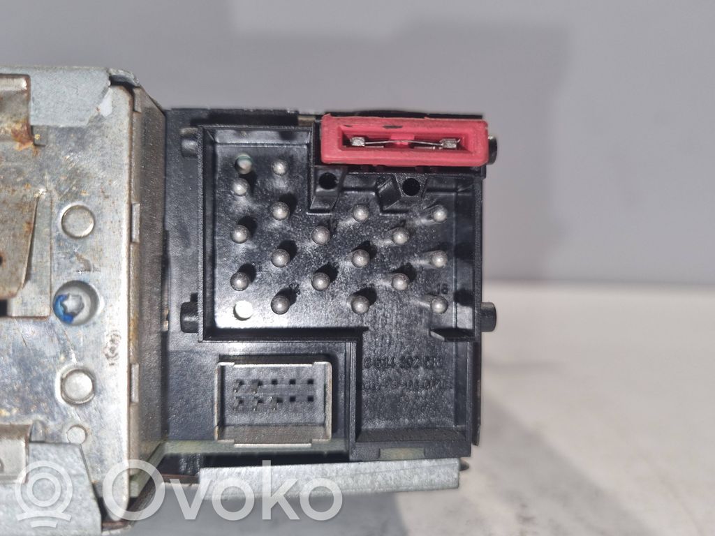 Radio / CD/DVD player / navigation