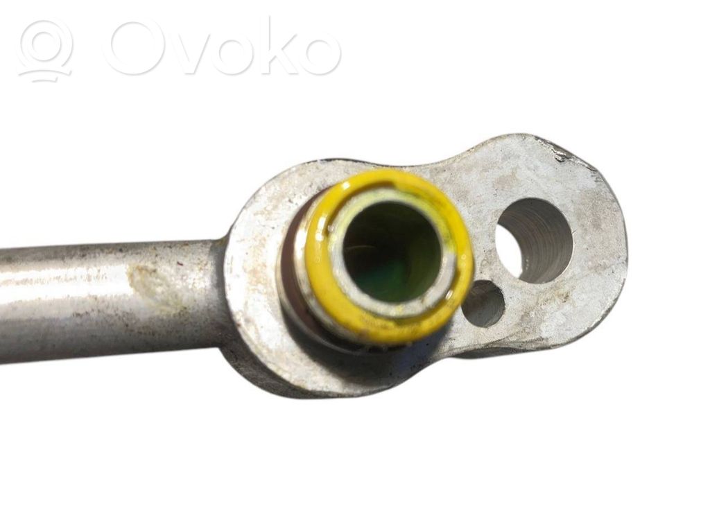 Air conditioner pipe(s) / hose(s)