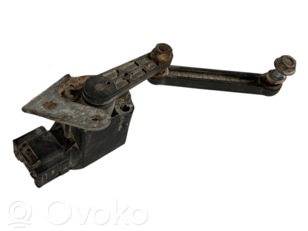 Augstuma sensors (priekšējo lukturu)