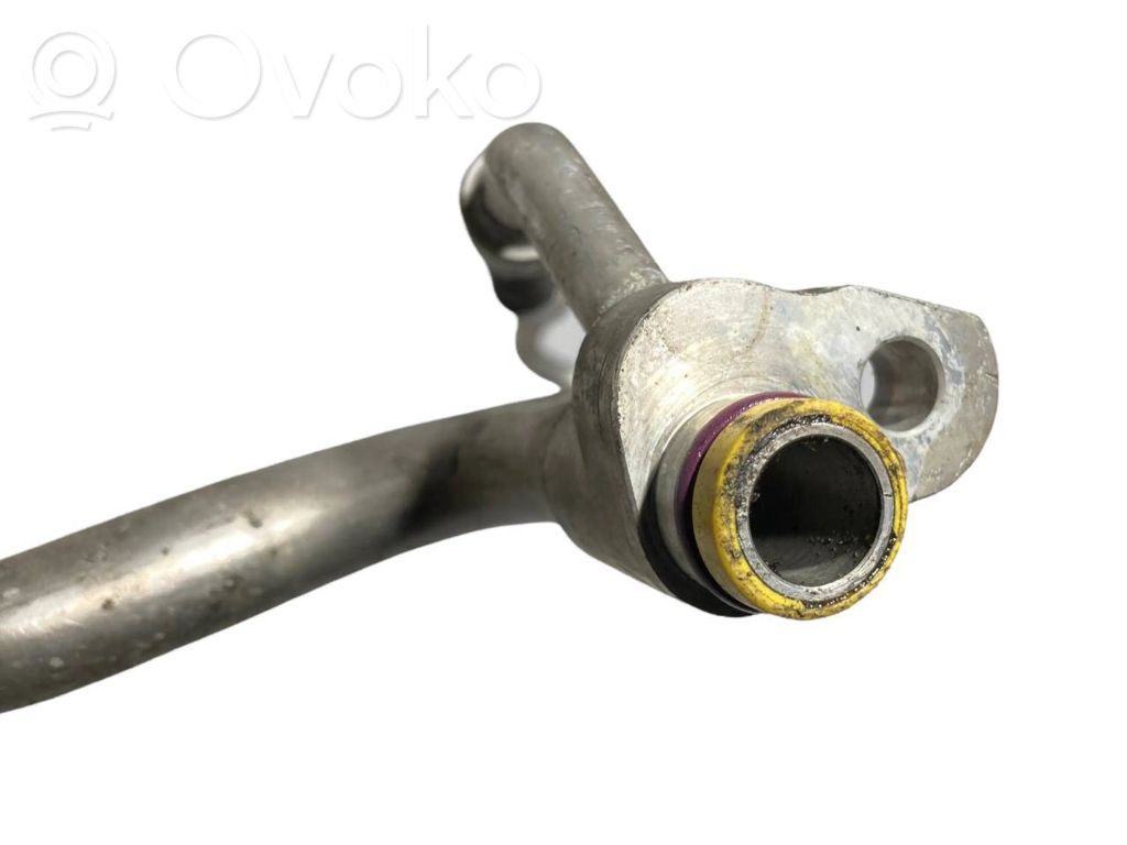 Air conditioner pipe(s) / hose(s)