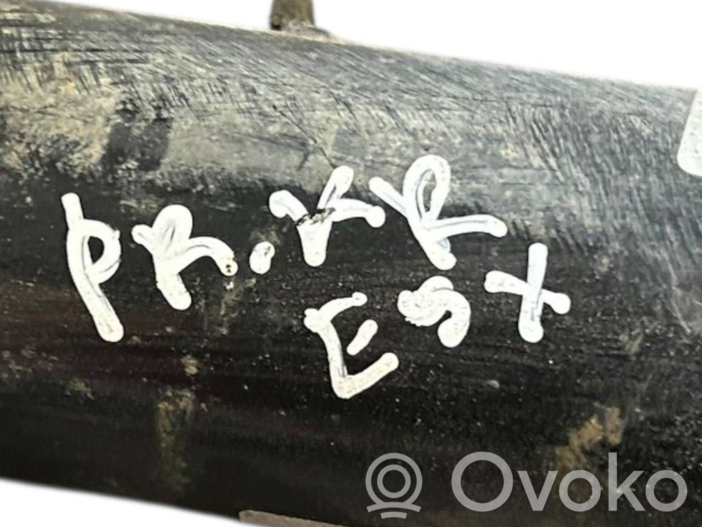 Priekšpusē amortizators ar atsperi