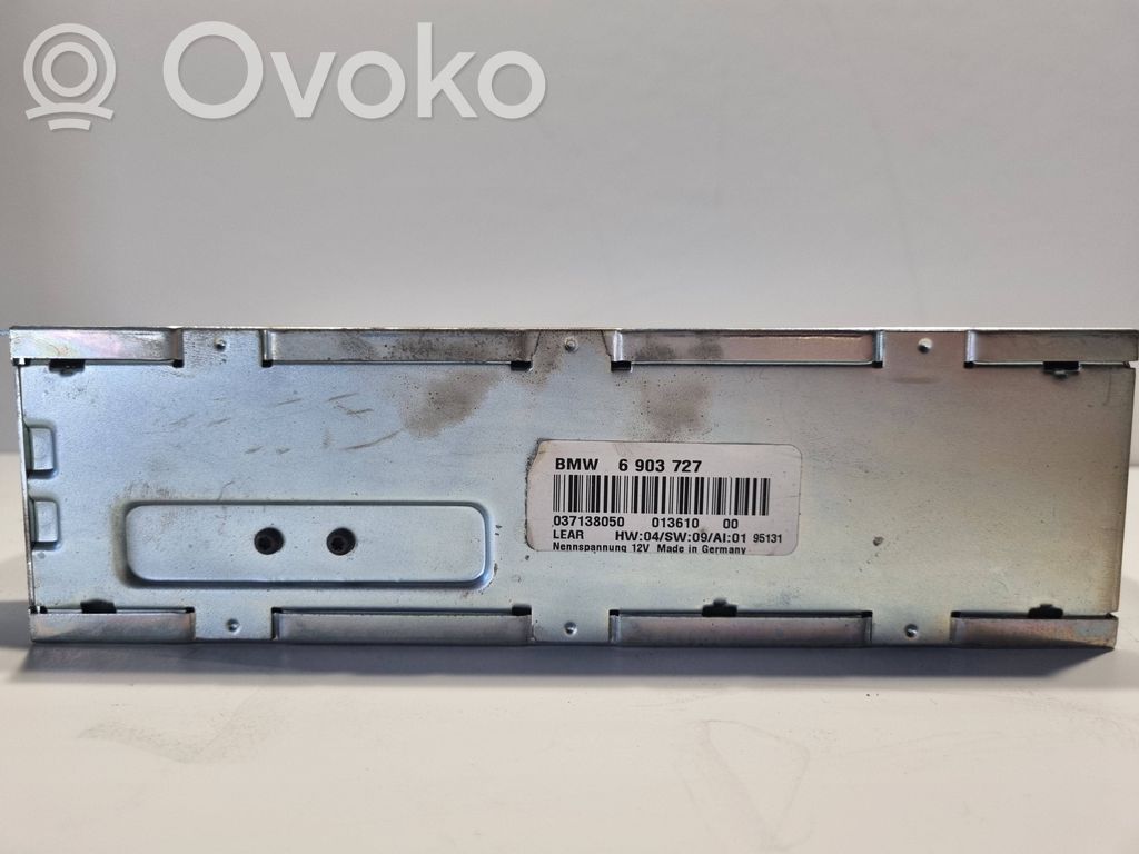 Radio / CD/DVD player / navigation