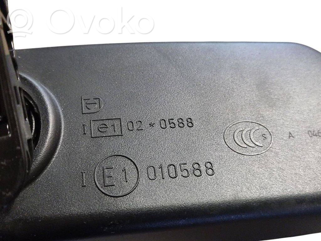 Atpakaļskata spogulis (salonā)