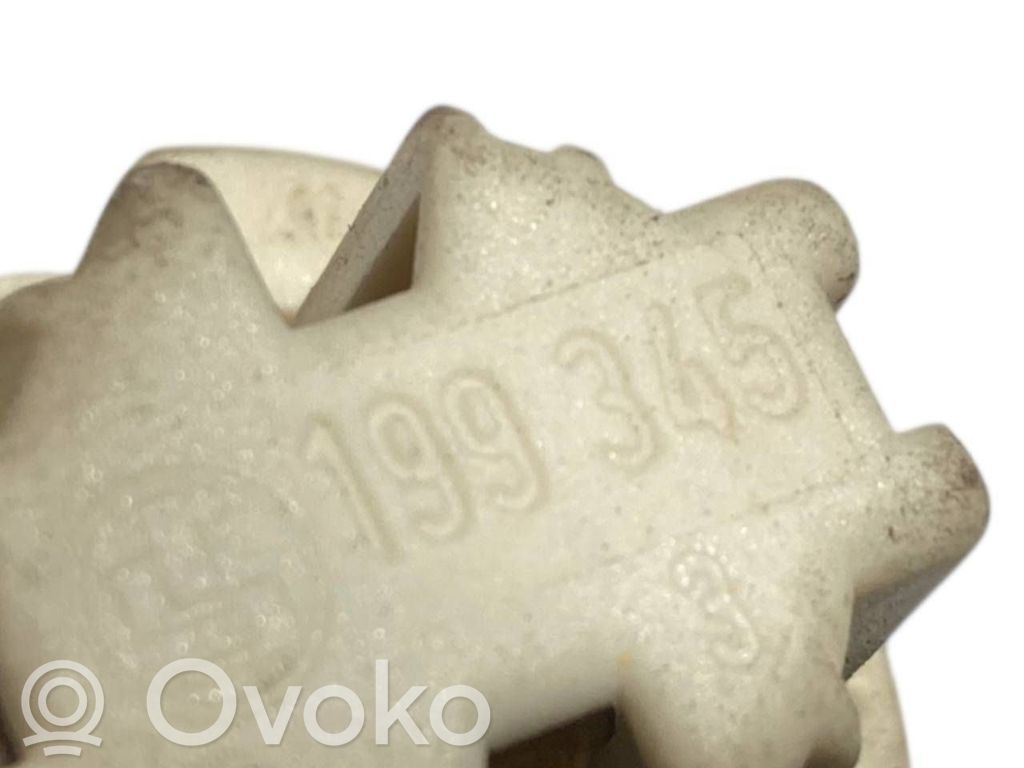 Aizmugures spuldzes vāka turētājs