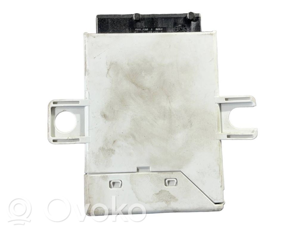 Trailer hitch control unit