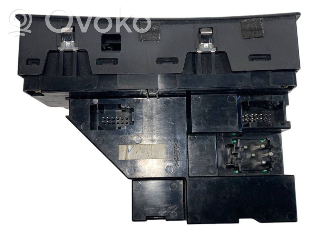 Elektrisko logu slēdzis