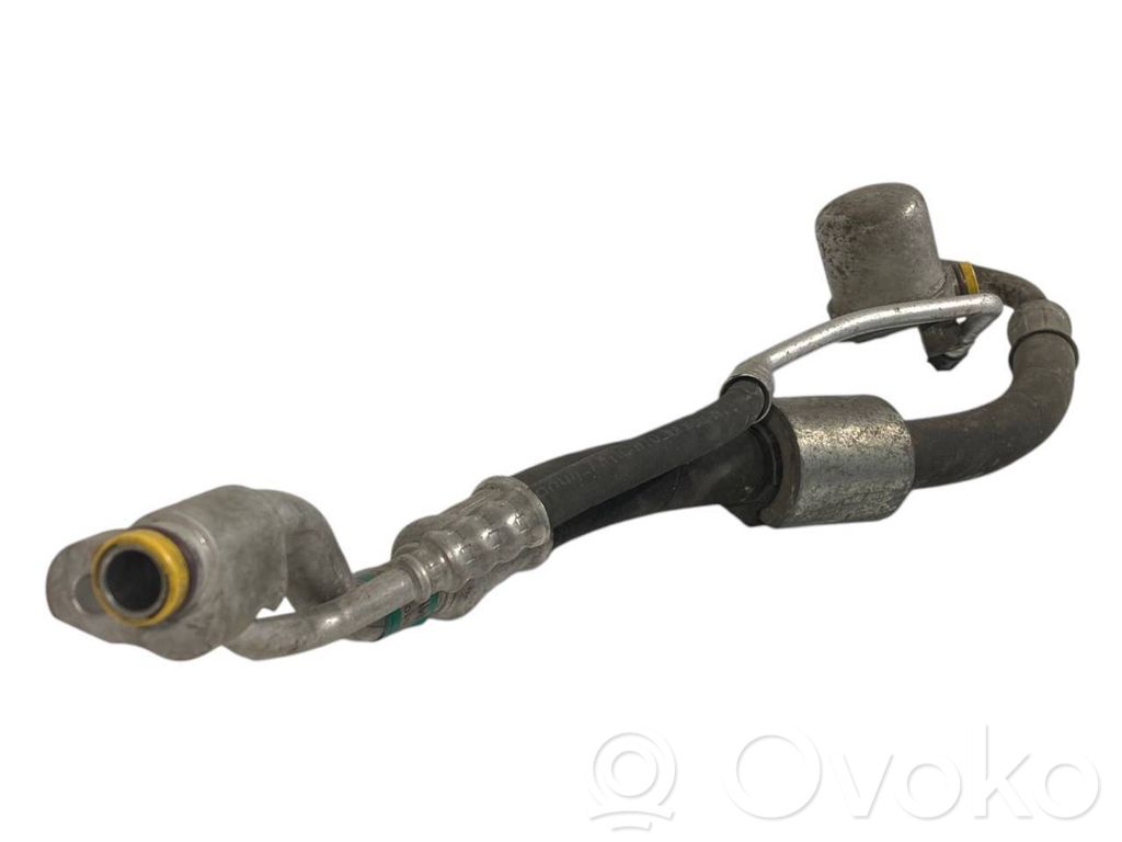 Air conditioner pipe(s) / hose(s)