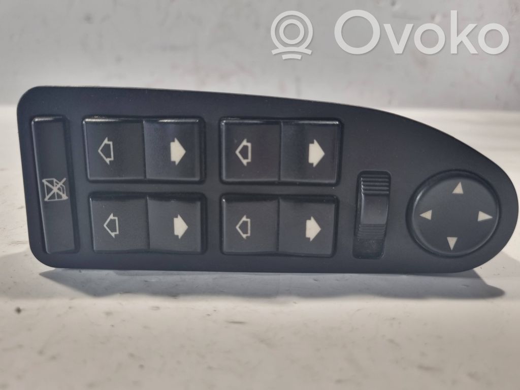 Window lift control switch(es)