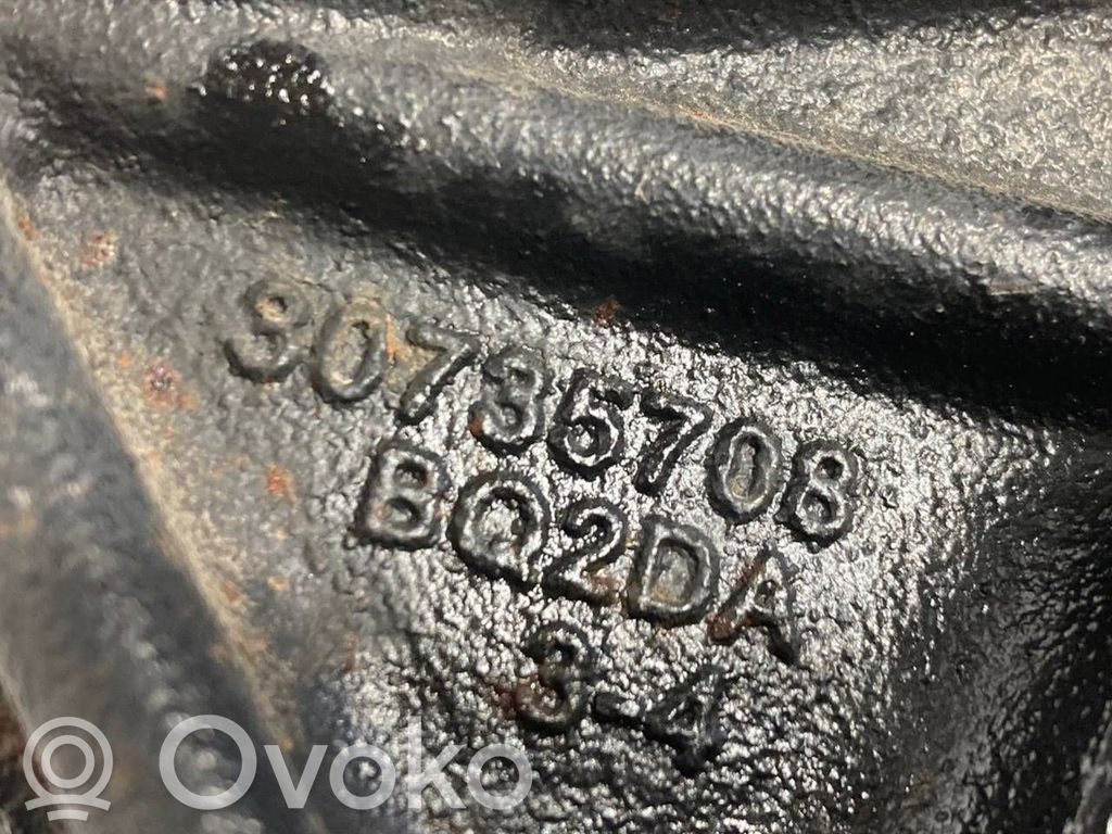 Dzinēja nostiprināšanas stiprinājums-kronšteins