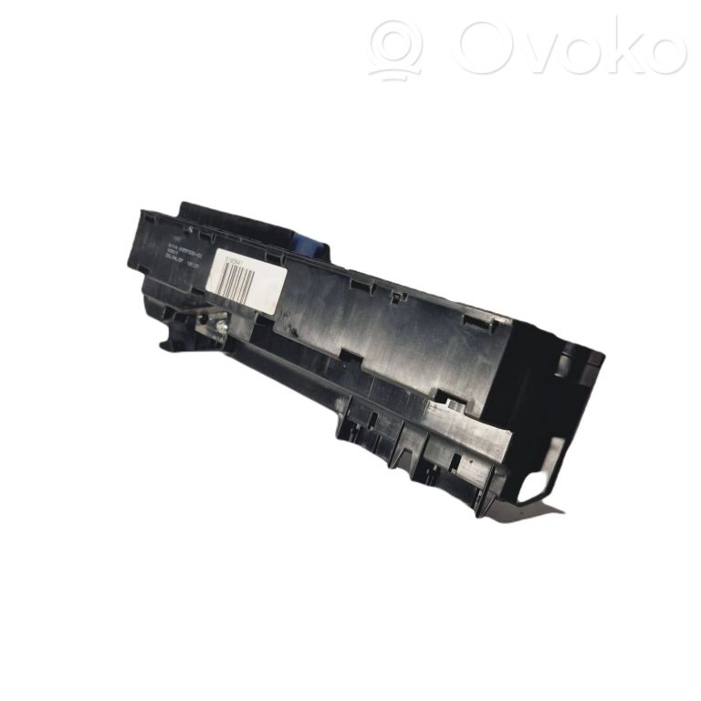 Fuse block