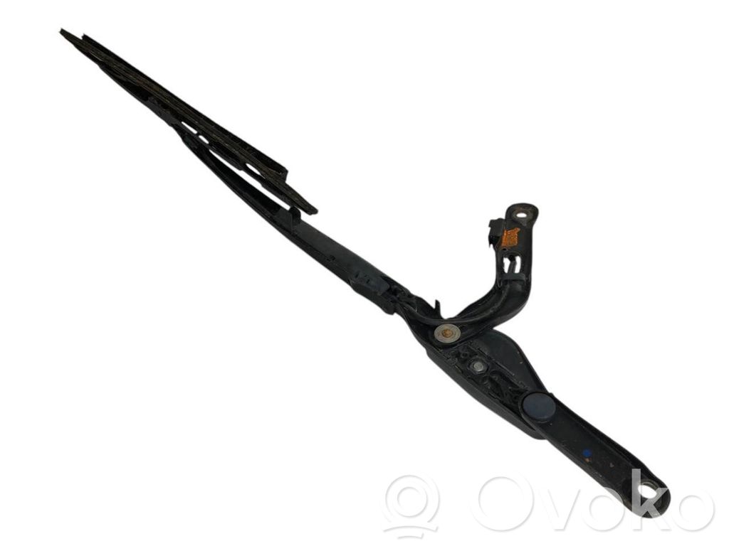 Priekšējā loga tīrītāja kājiņa