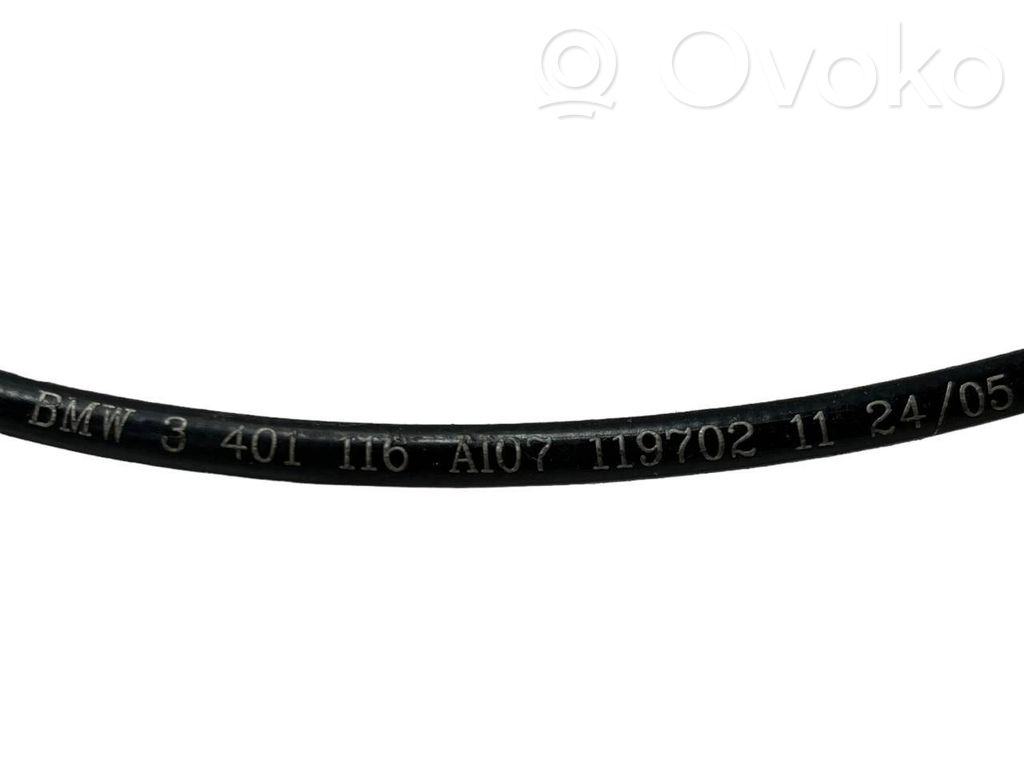 Dzinēja pārsega slēdzenes trosīte