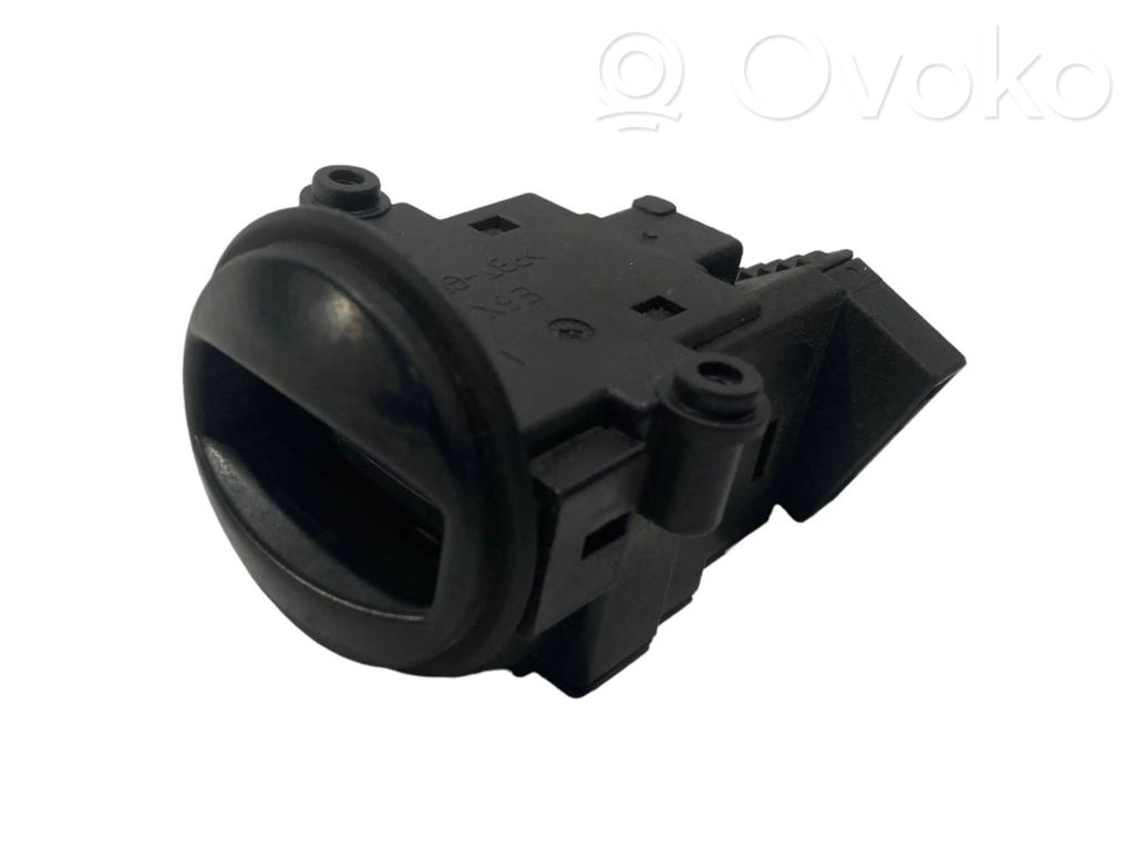 Ignition switch contacts