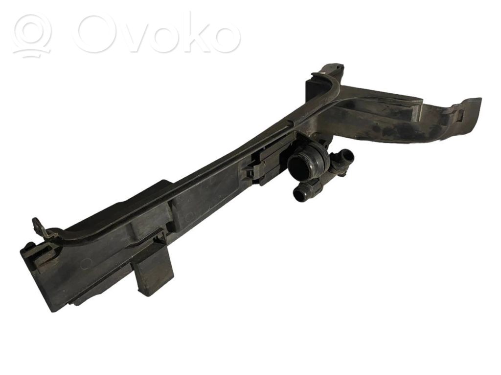 Radiator(s) holder/bracket