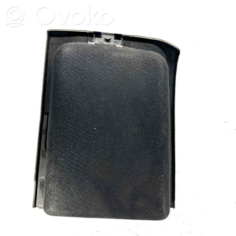 Side decorative trim panel
